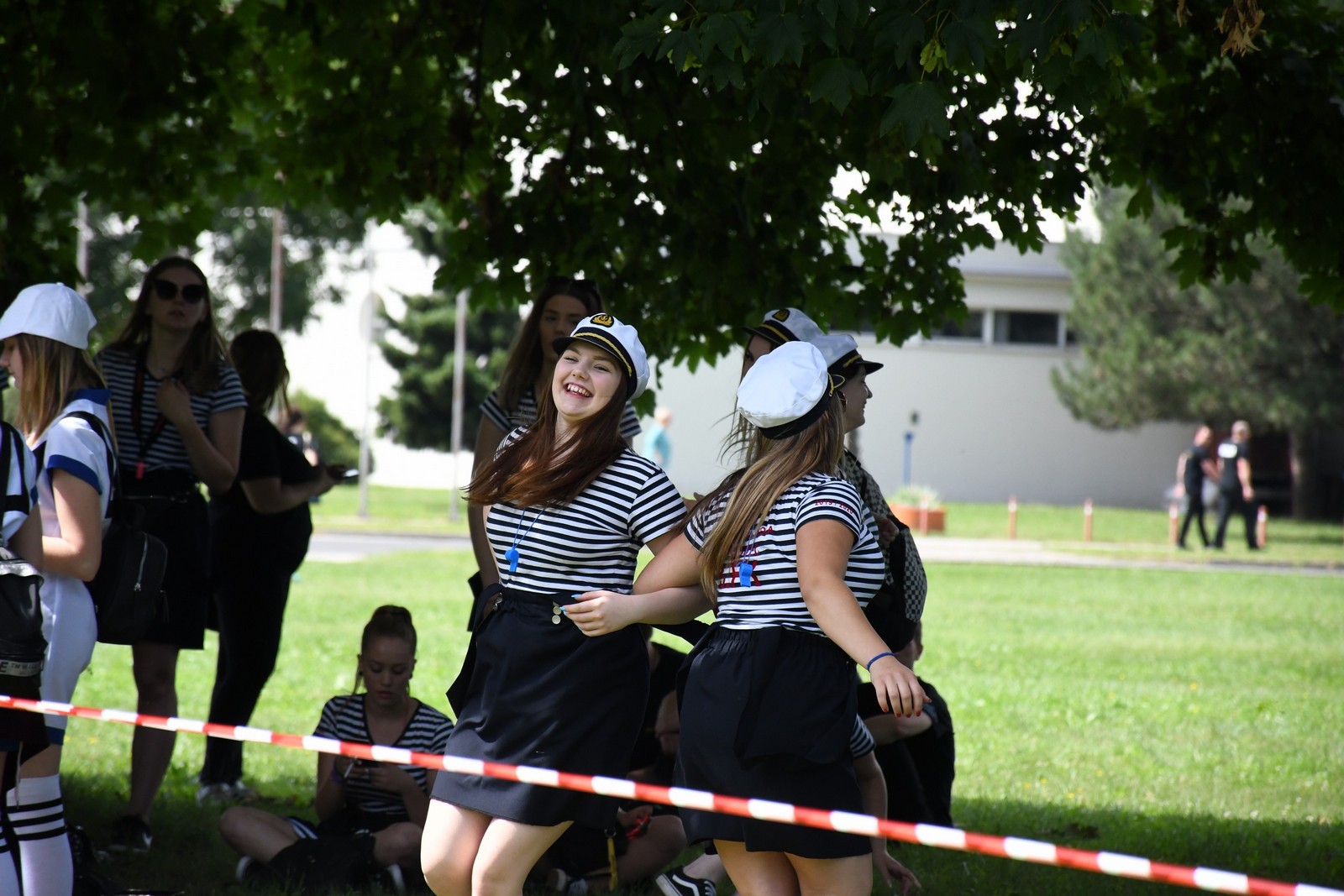 FOTO Povorka protutnjala gradom, maturanti s osmjehom dočekali kraj srednje škole!