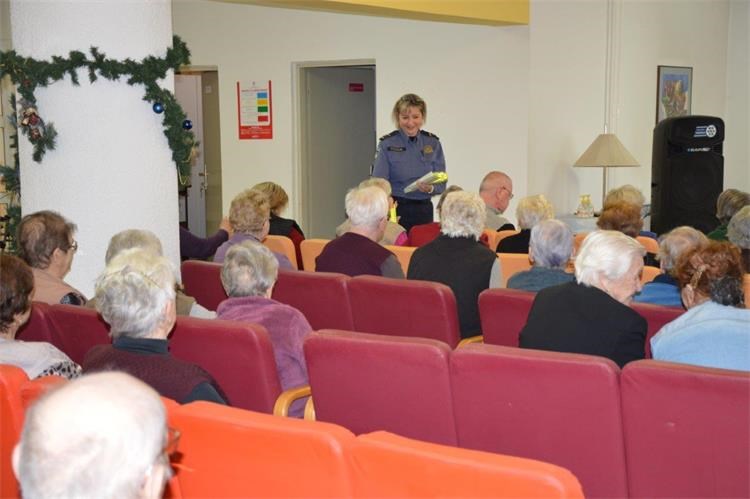 Prometna preventivka u akciji ‘Umirovljenici u prometu’