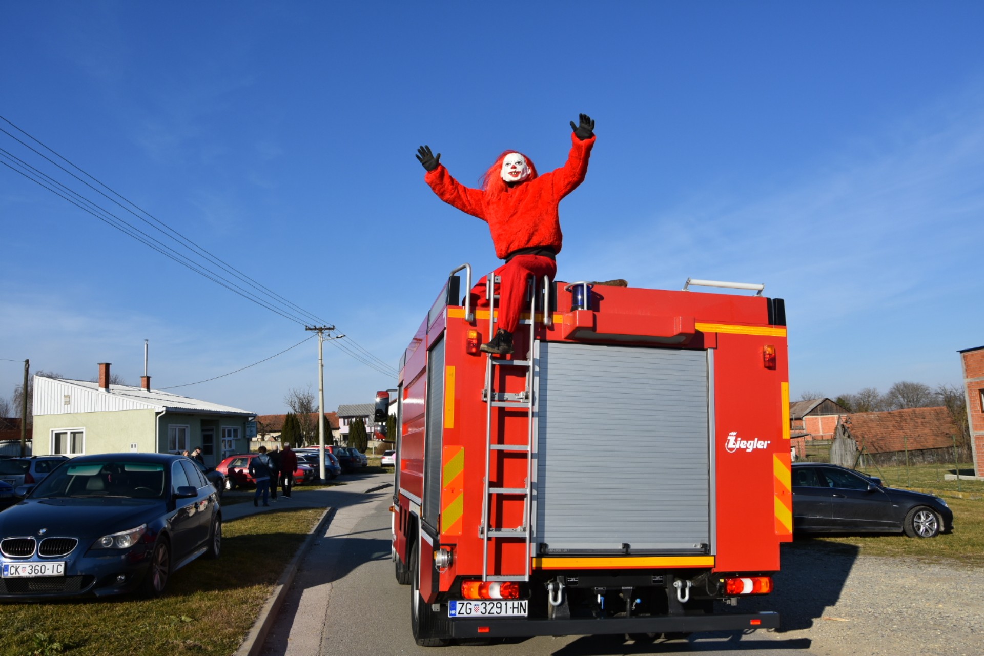 Maškarada u Dekanovcu: ‘Kugači’ atmosferu maskiranja i izvedbi doveli do usijanja