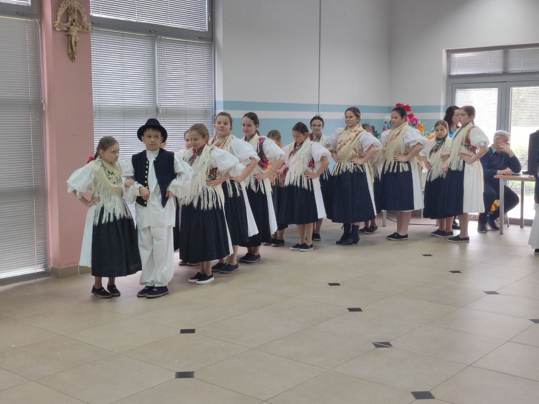 Majčin dan u Podbrestu