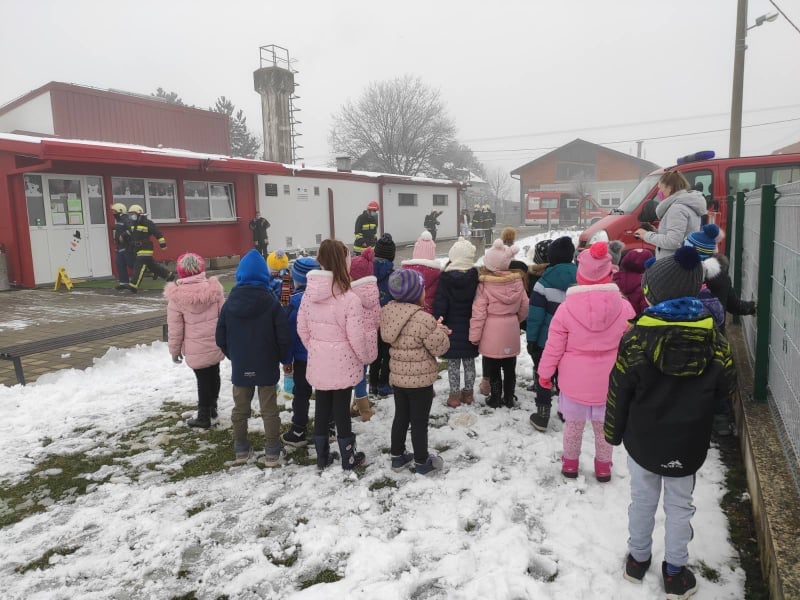 Vatrogasna vježba: ‘Potresi’ u vrtiću Suncokret i OŠ Strahoninec