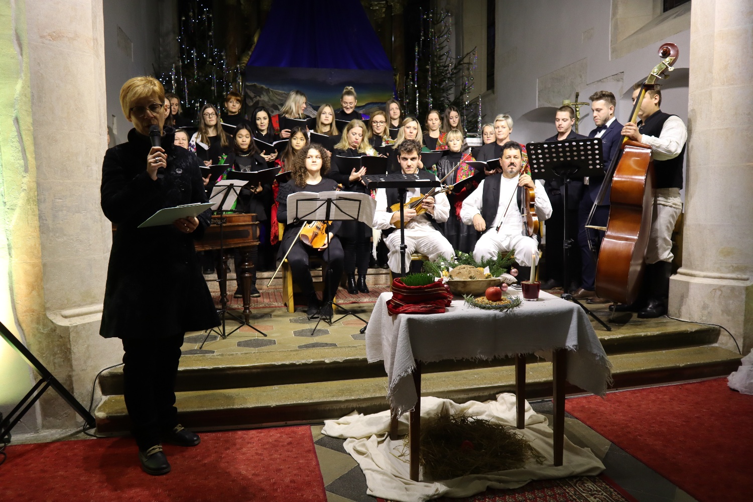 FOTO Adventsko-božićni koncert HKUU Sveti Martin