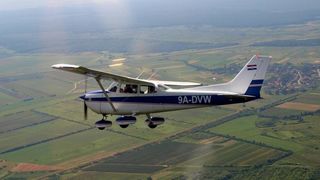 motorniavioncessnapilotskeskole