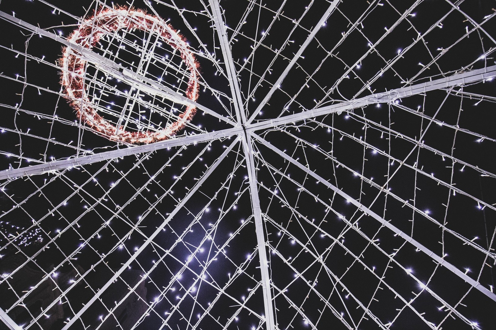 OVO JE PREKRASNO Božićno uređenje u centru Čakovca će vas oduševiti