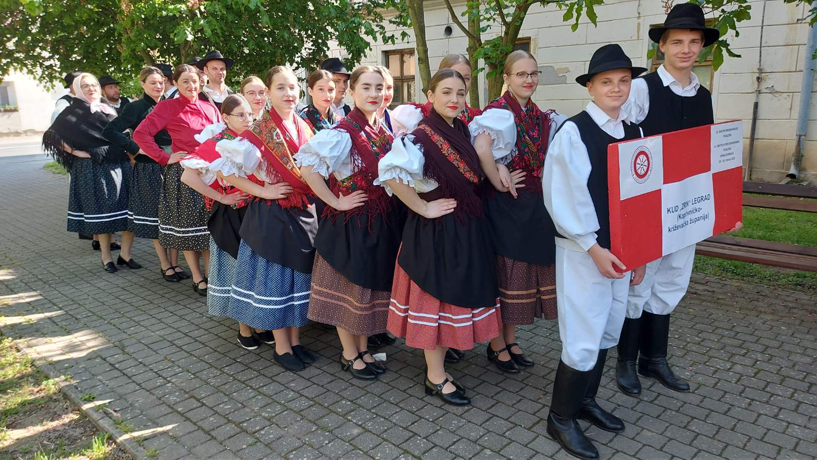 DRUGI DAN U DONJOJ DUBRAVI Smotra međimurskog i koreografiranog folklora