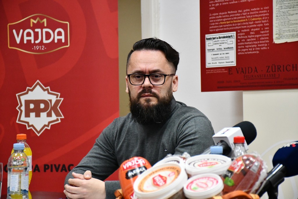 Vajda i Srednja škola Prelog Vajda i Srednja škola Prelog