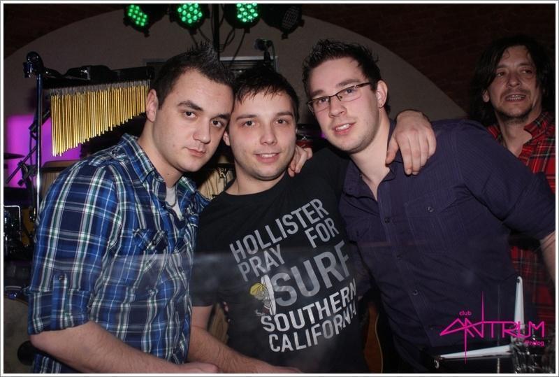 slika0044 Antrum (Subota, 2.3.2013 – Zodiac Band) slika0044 Antrum (Subota, 2.3.2013 – Zodiac Band)
