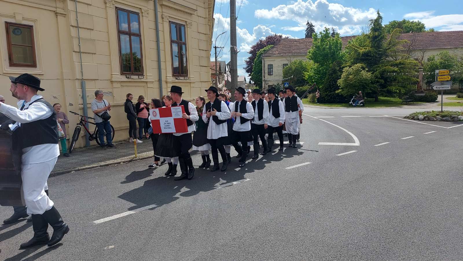 folklor donja dubrava