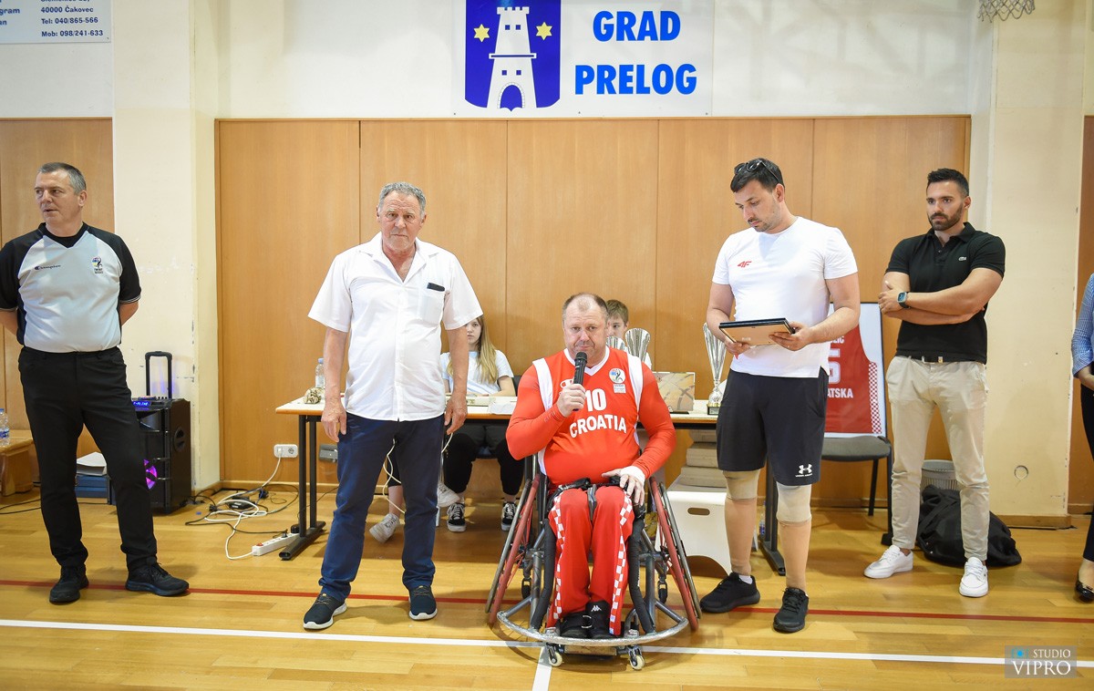 Košarkaši u kolicima