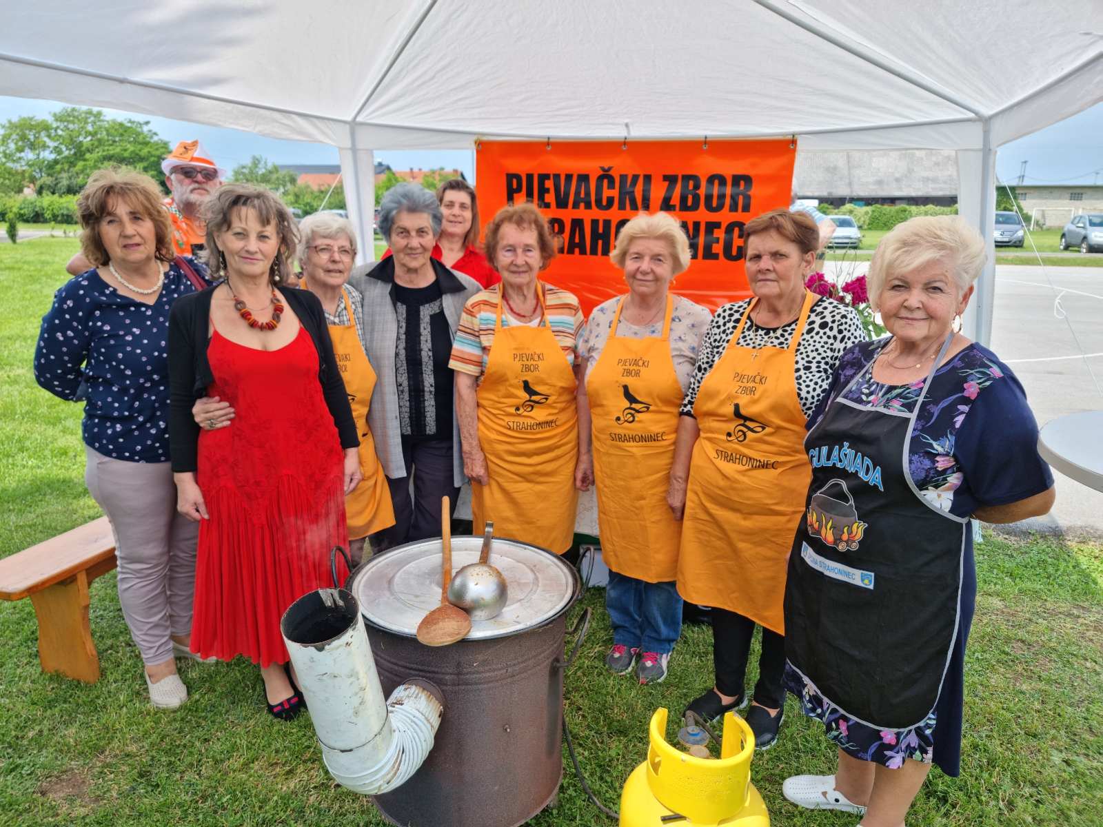 FOTO Tradicionalna Gulašijada u Strahonincu okupila 29 timova