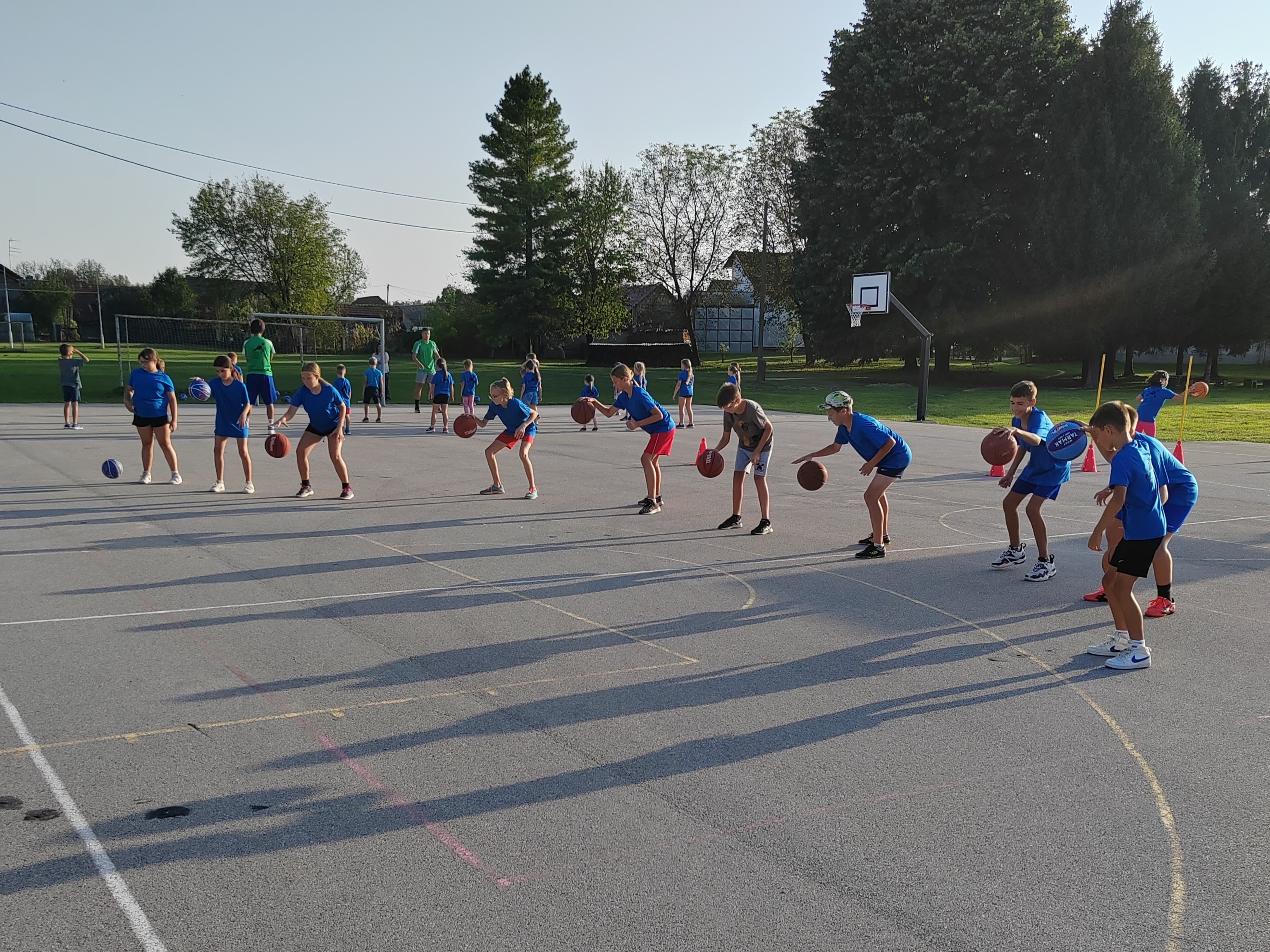 Mladi dobravski sportaši – košarka