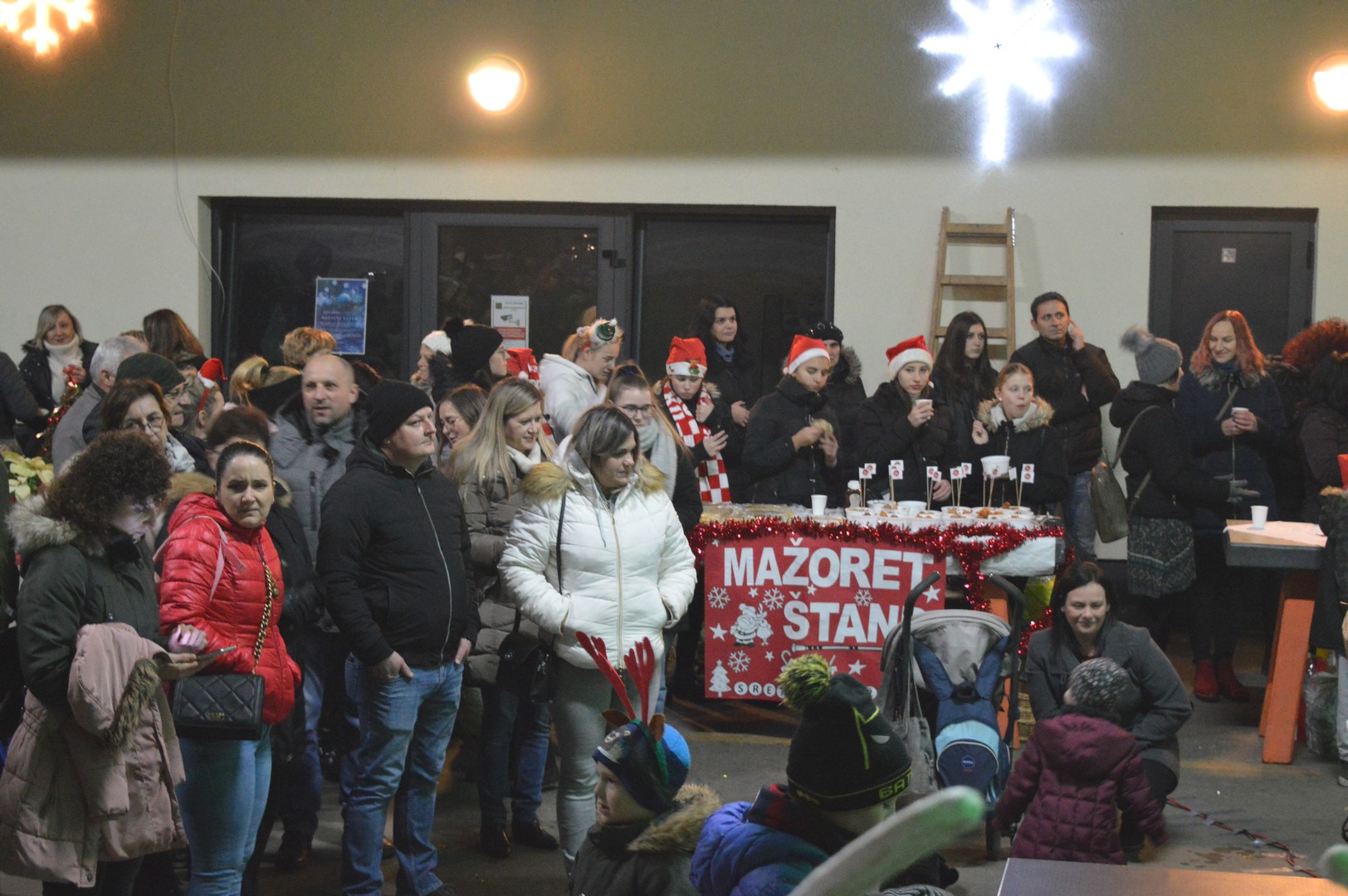 Božićni sajam u Kotoribi okupio velik broj posjetitelja