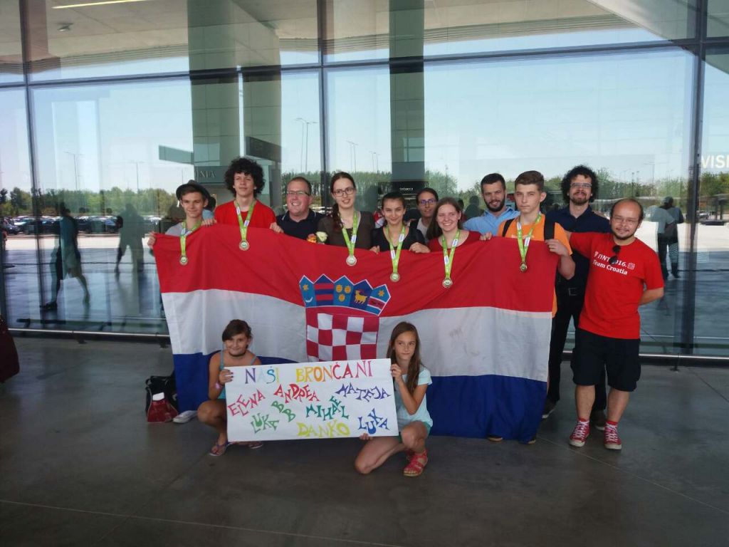 image0020556d275ae02d77c4870a63