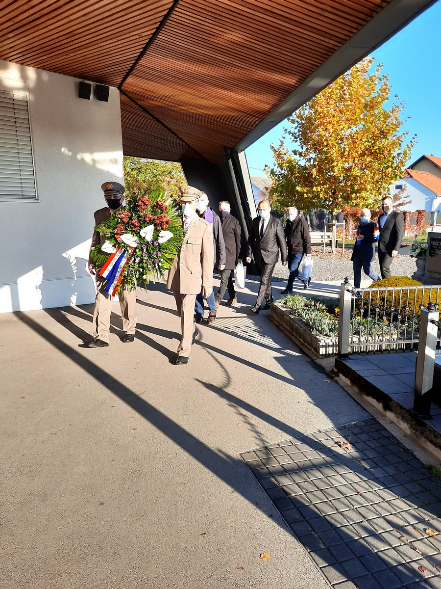 OPĆINA NEDELIŠĆE Položen vijenac i zapaljene svijeće za sve poginule, umrle i nestale branitelje
