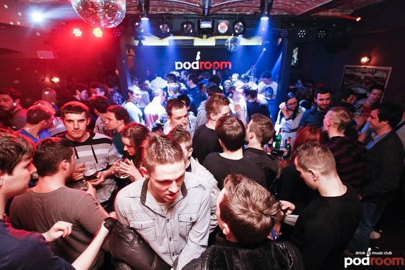 slika0016 Podroom (Subota, 23.3. – Pop Mash & House Smash – DJ Nixou)