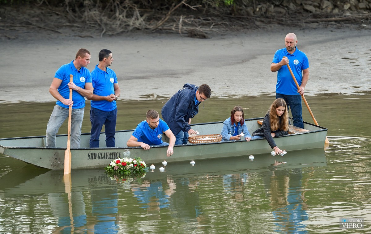 FOTO Uz molitvu i prigodan program obilježena godišnjica tragedije na rijeci Dravi