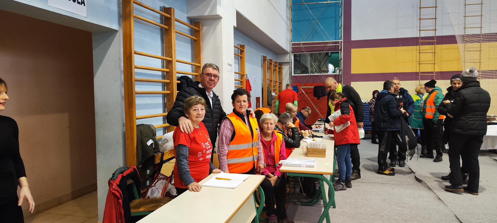 Jubilarni 25. Vincekov pohod Planinarskog društva Bundek na startu okupio čak 2.400 ljudi!