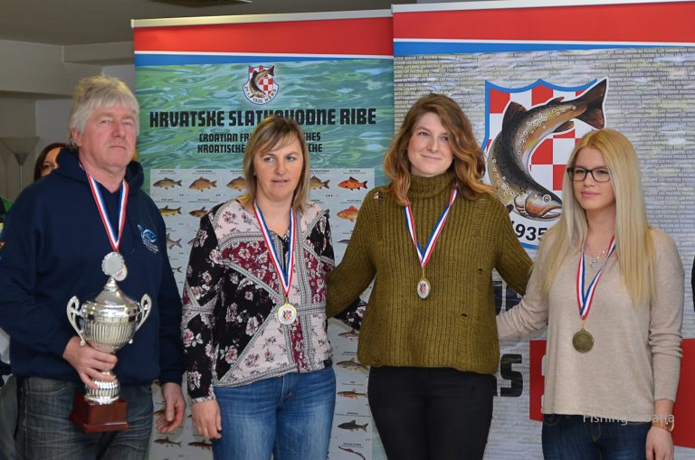 hm24406768x509915240