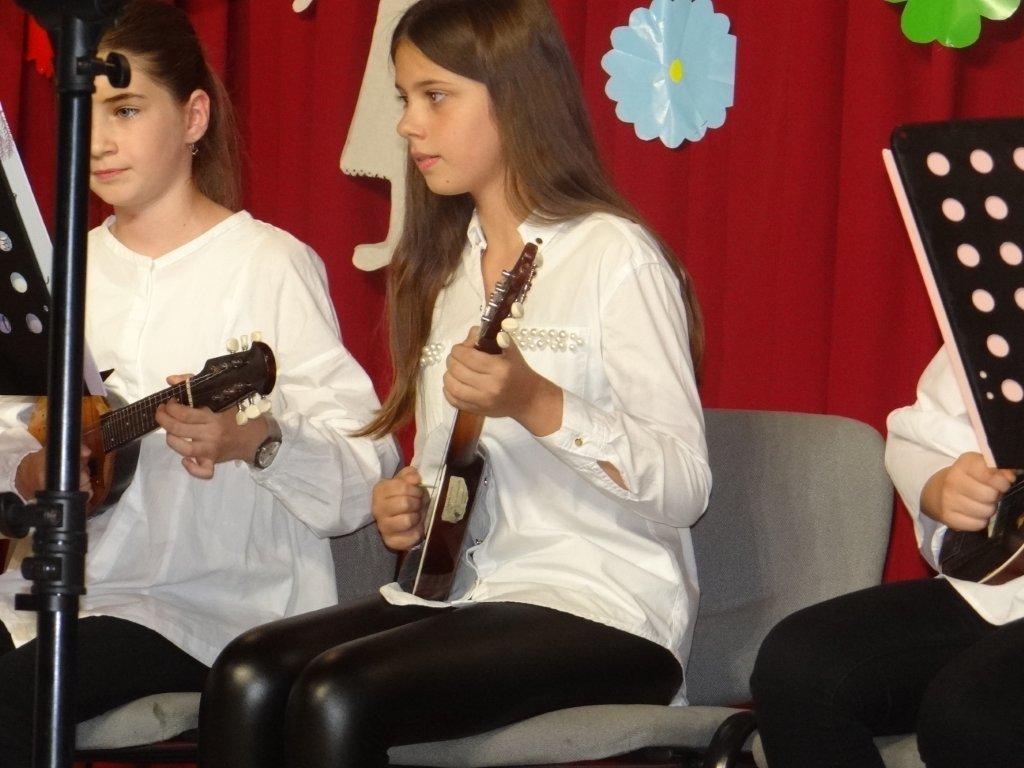 Prvi dječji folklorni susreti u Žiškovcu