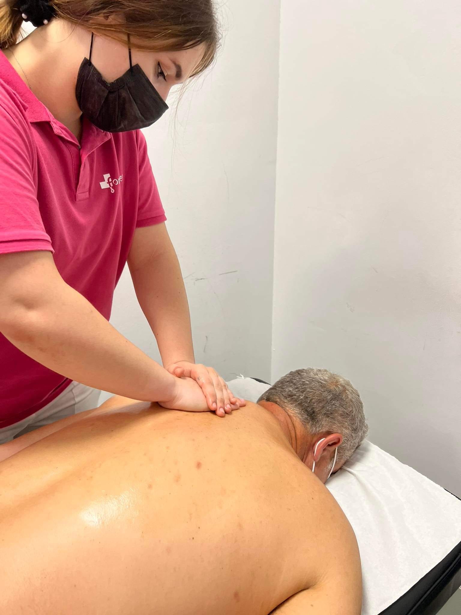 SREDNJA ŠKOLA ČAKOVEC Učenice na tromjesečnoj praksi u inozemstvu