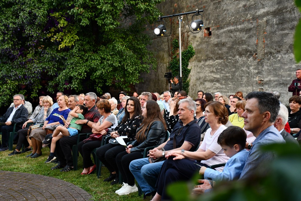 BILO JE ZA PAMĆENJE Koncert ‘Slavenski u Kraljevom vrtu’