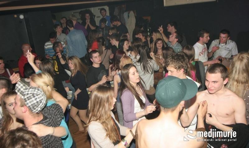 slika0023 Arcus (Subota, 21.4.2012) slika0023 Arcus (Subota, 21.4.2012)