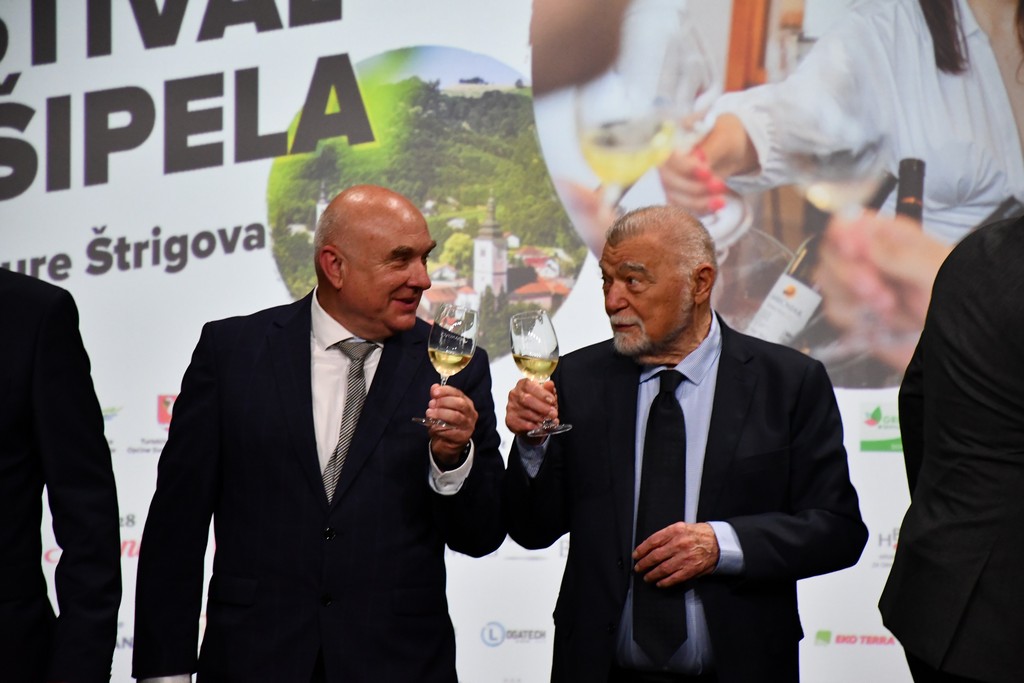 Urbanovo, otvorenje Urbanovo, otvorenje