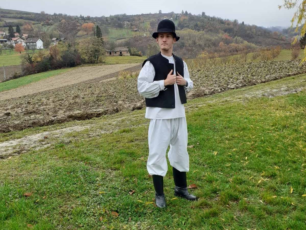 Dobravska nošnja u svjetskoj bazi nošnji!