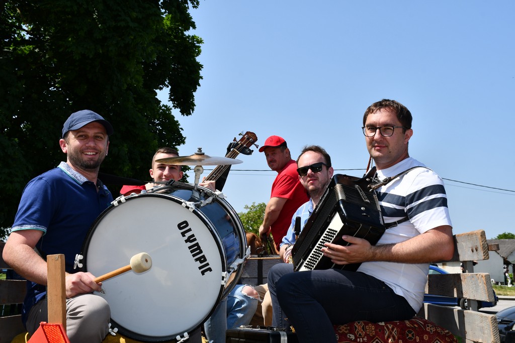 VIDEO I FOTO Međunarodno konjičko druženje okupilo brojne uzgajivače konja iz SZ Hrvatske te Slovenije i Austrije