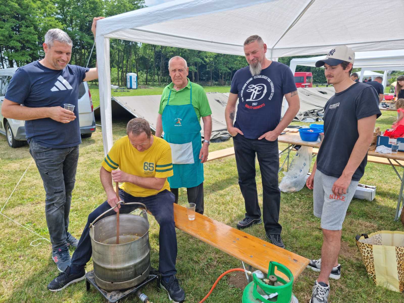 FOTO Tradicionalna Gulašijada u Strahonincu okupila 29 timova
