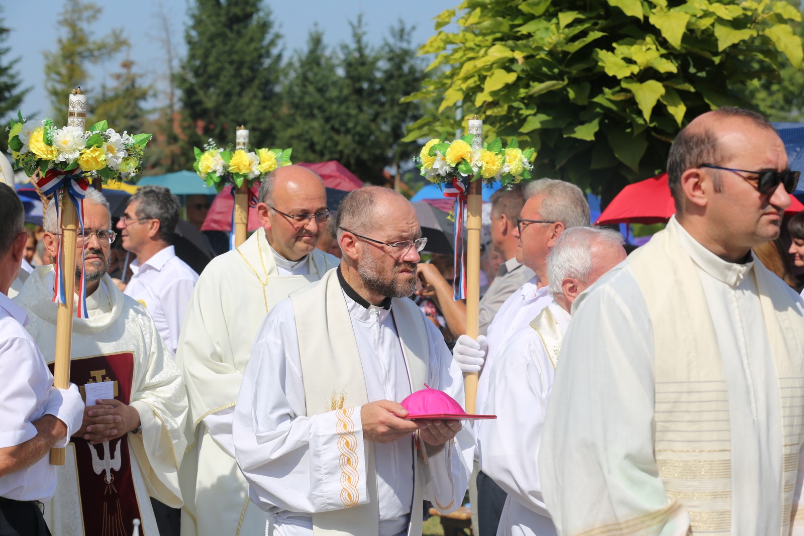 Trostruko slavlje u Svetištu Kraljice Srca u Maloj Subotici