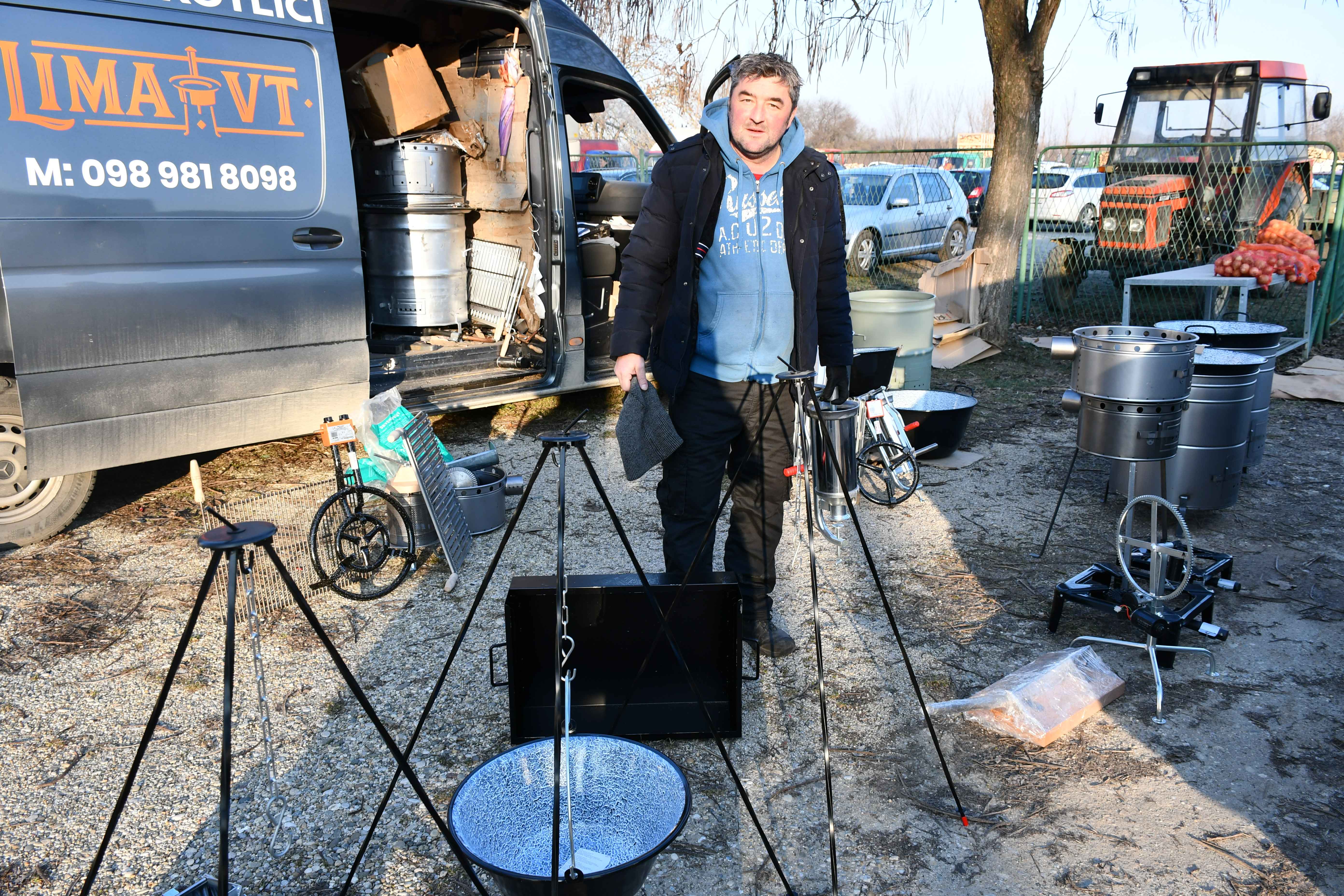 ZUBATO SUNCE Bogata ponuda voća i povrća na čakovečkom sajmu, a zaigrao se i šah!