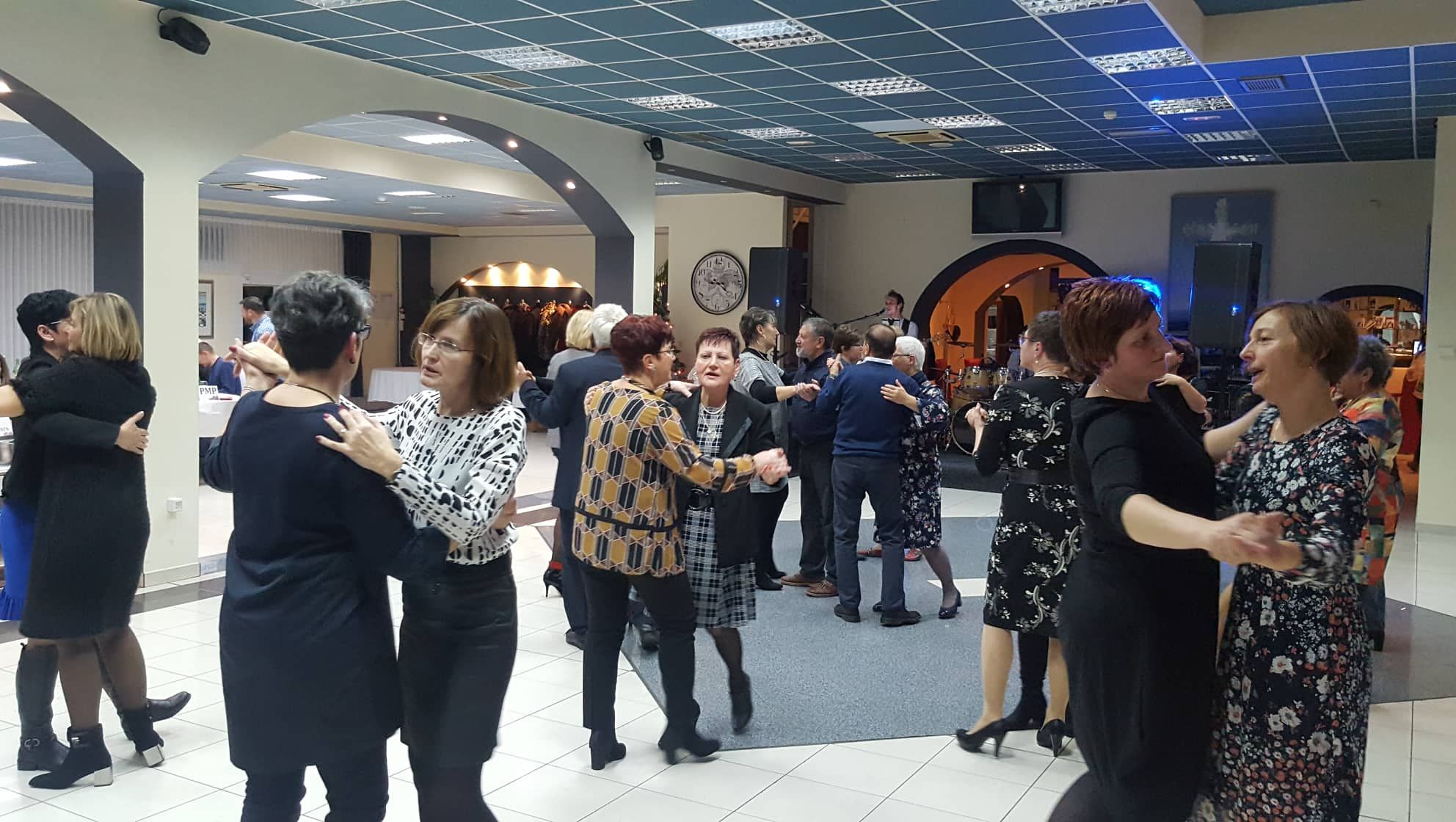 FOTO Županijska liga protiv raka Čakovec organizirala 12. Božićnu večeru