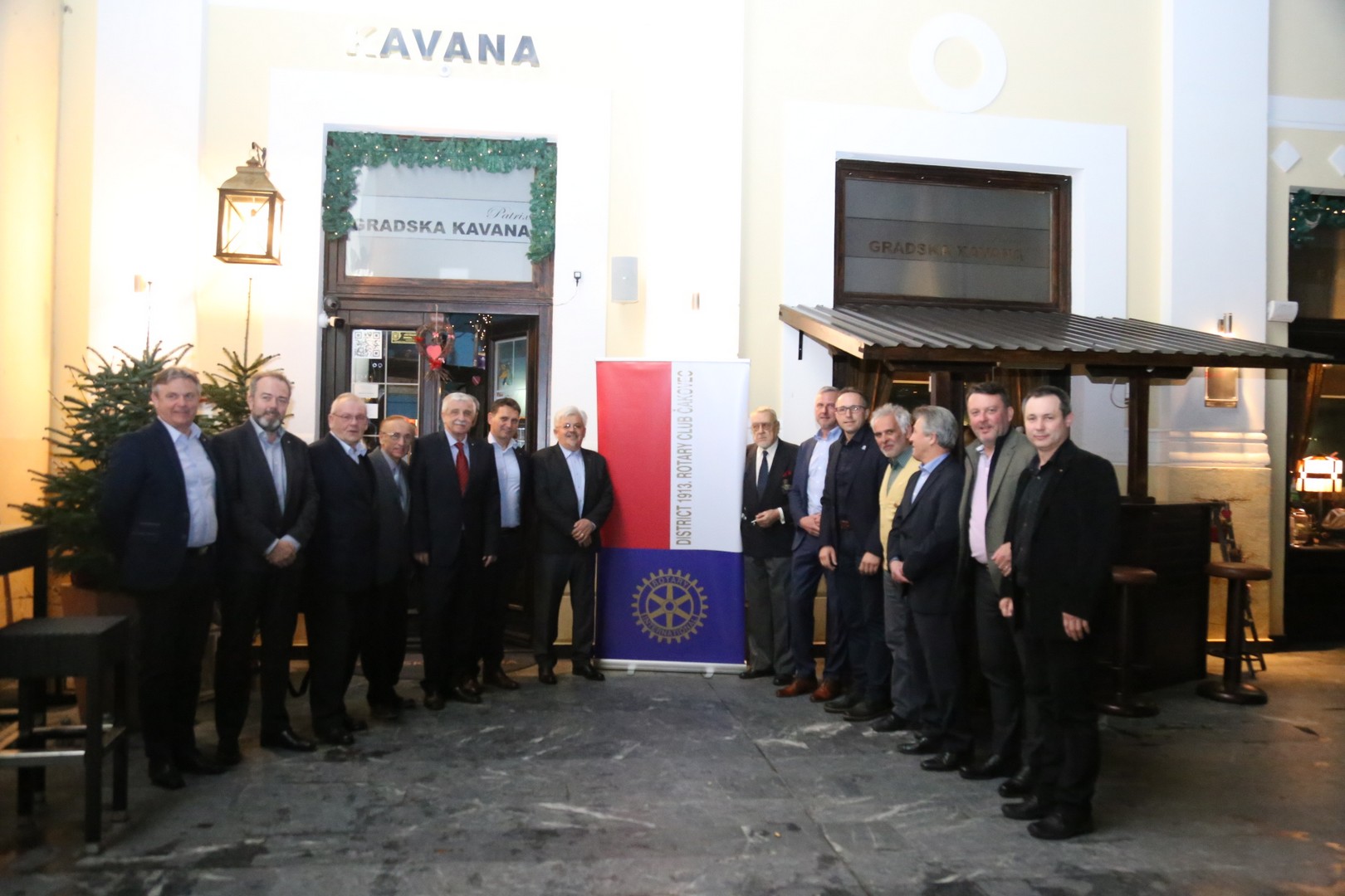 Legendarni Stjepan Jimmy Stanić u Gradskoj kavani Čakovec povodom Dana žena