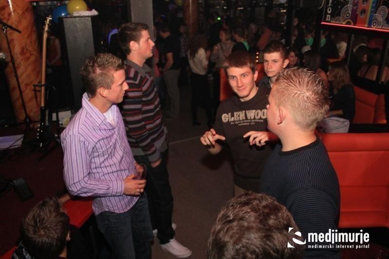 slika0028 Maraton (Subota, 8.10.2011) slika0028 Maraton (Subota, 8.10.2011)