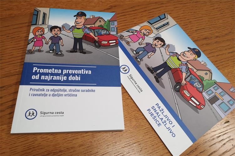 FOTO Policijski pas Atari oduševio klince u dječjim vrtićima na području Grada Preloga