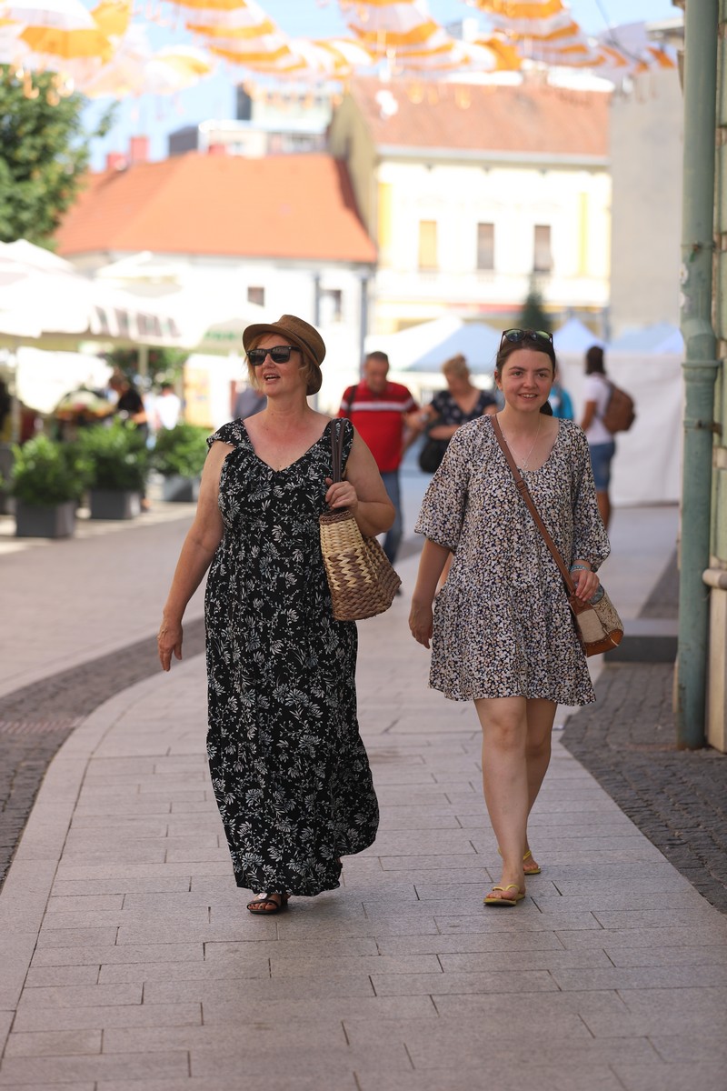 ĐIR PO GRADU I drugi dan Porcijunkulova privukao brojne Međimurce u centar Čakovca