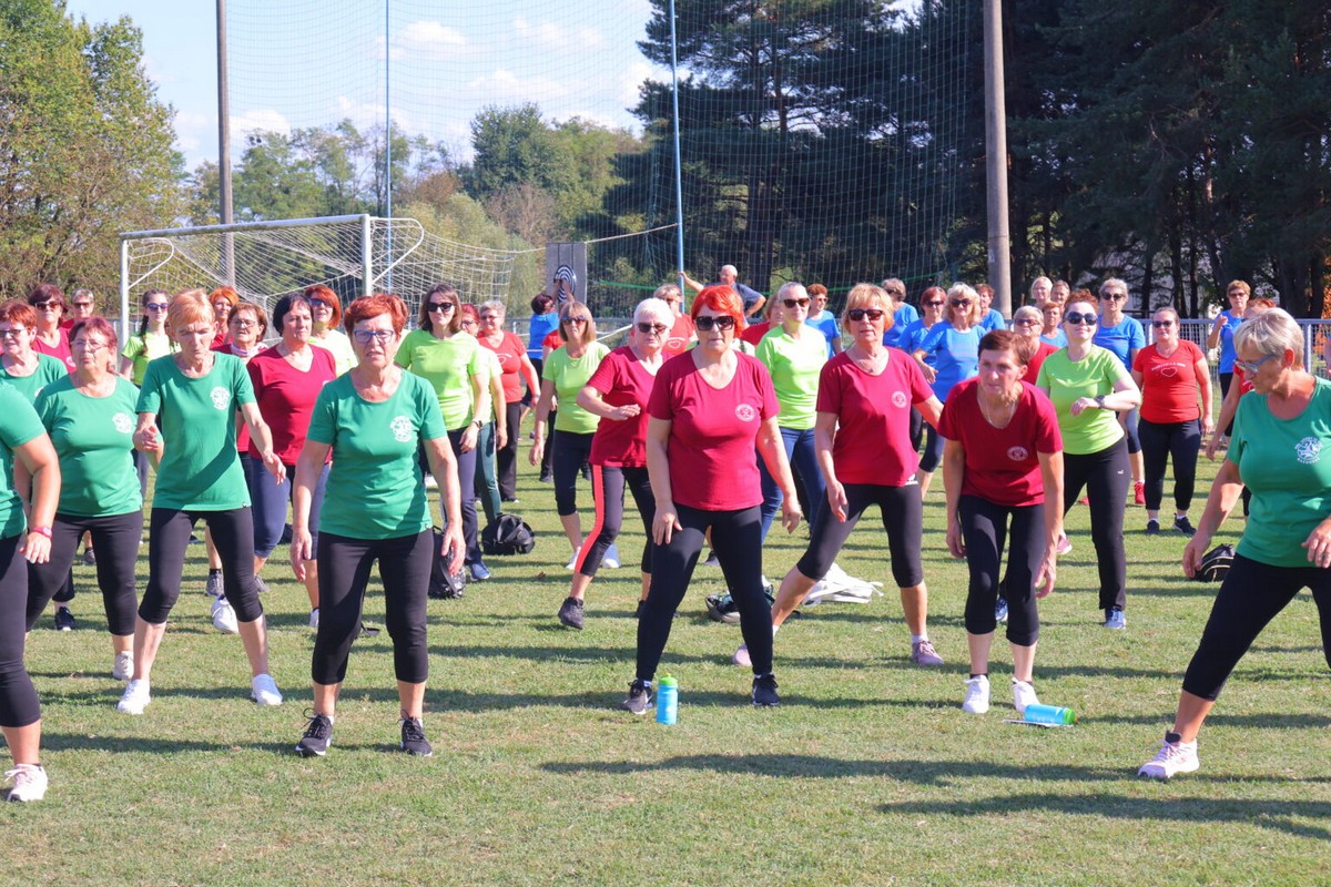 FESTIVAL SPORTSKE REKREACIJE U Mačkovcu vježbalo više od 200 žena, a slavila je ekipa Strahoninca! FESTIVAL SPORTSKE REKREACIJE U Mačkovcu vježbalo više od 200 žena, a slavila je ekipa Strahoninca!