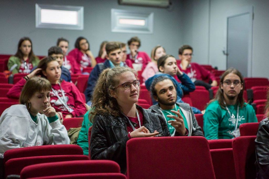 1460865960156796336115352897596