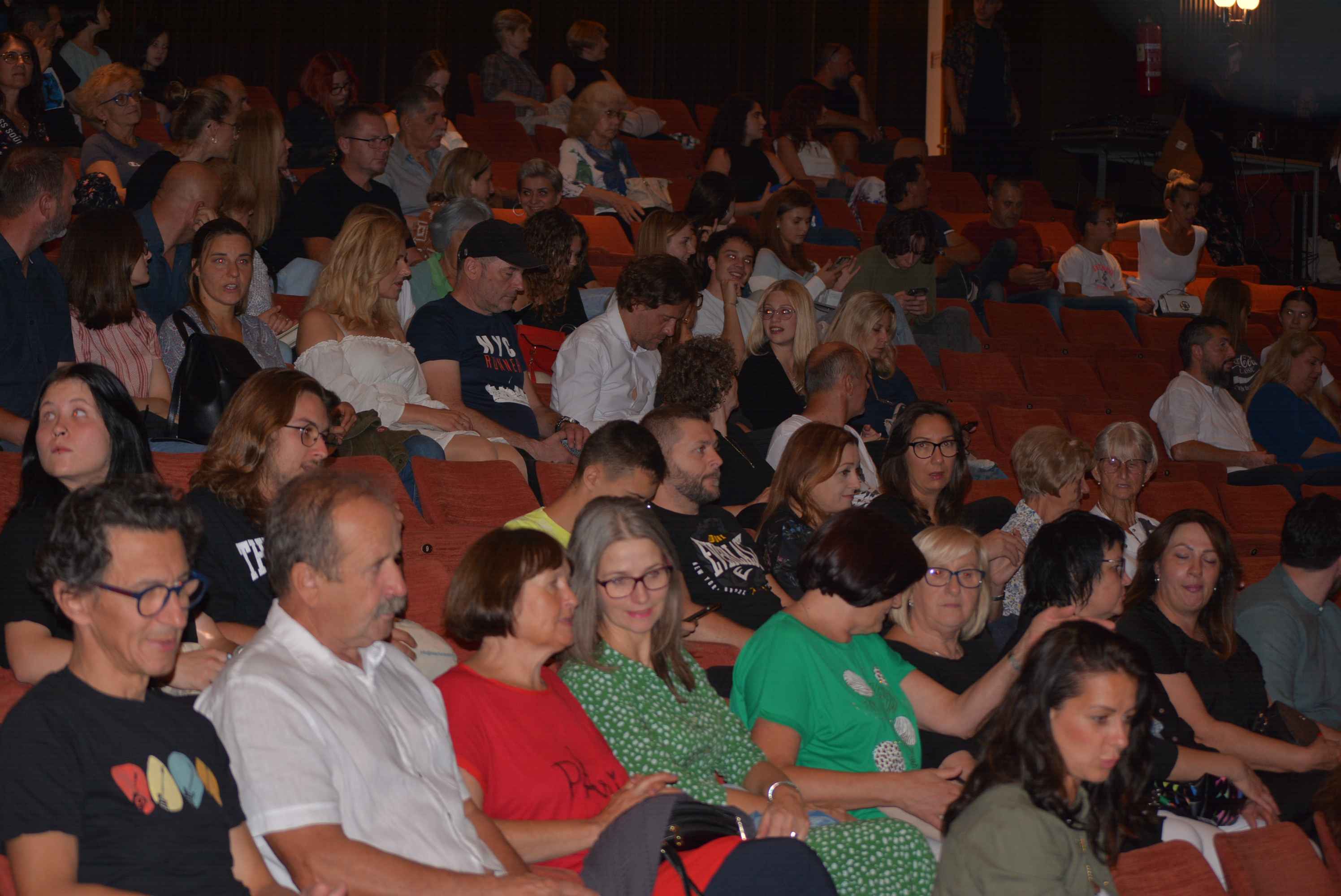 VIDEO I FOTO Izniman 8. Zrinski Art Festival: Trash Art, ples i čarolija u Čakovcu