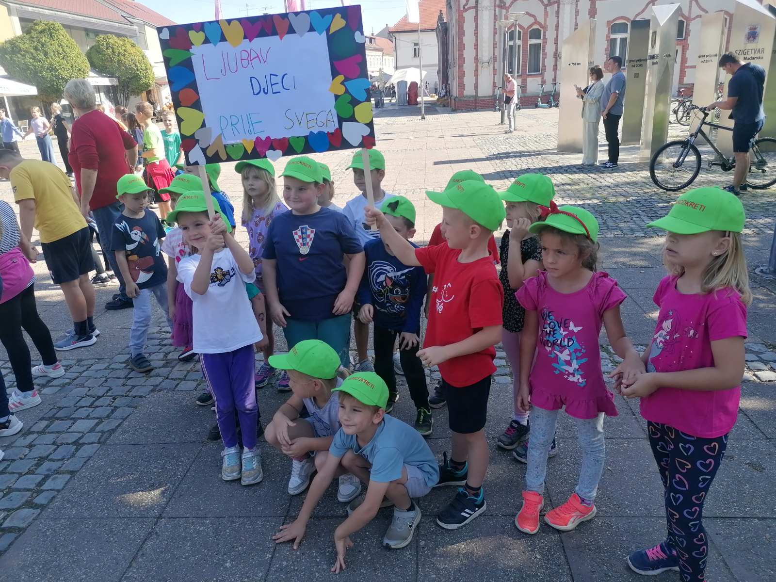 FOTO Pogledajte kako je izgledao dječji tjedan u DV Cvrčak