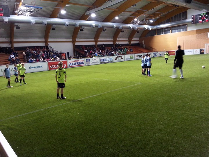 1566614712884067512325661997811