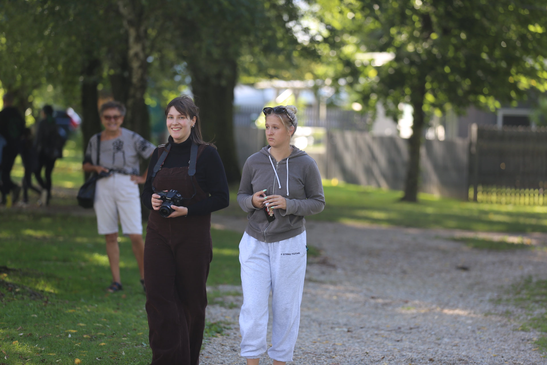 KLIKOM PO MARINI Mještani iskoristili beskišno popodne za šetnju i svježi zrak