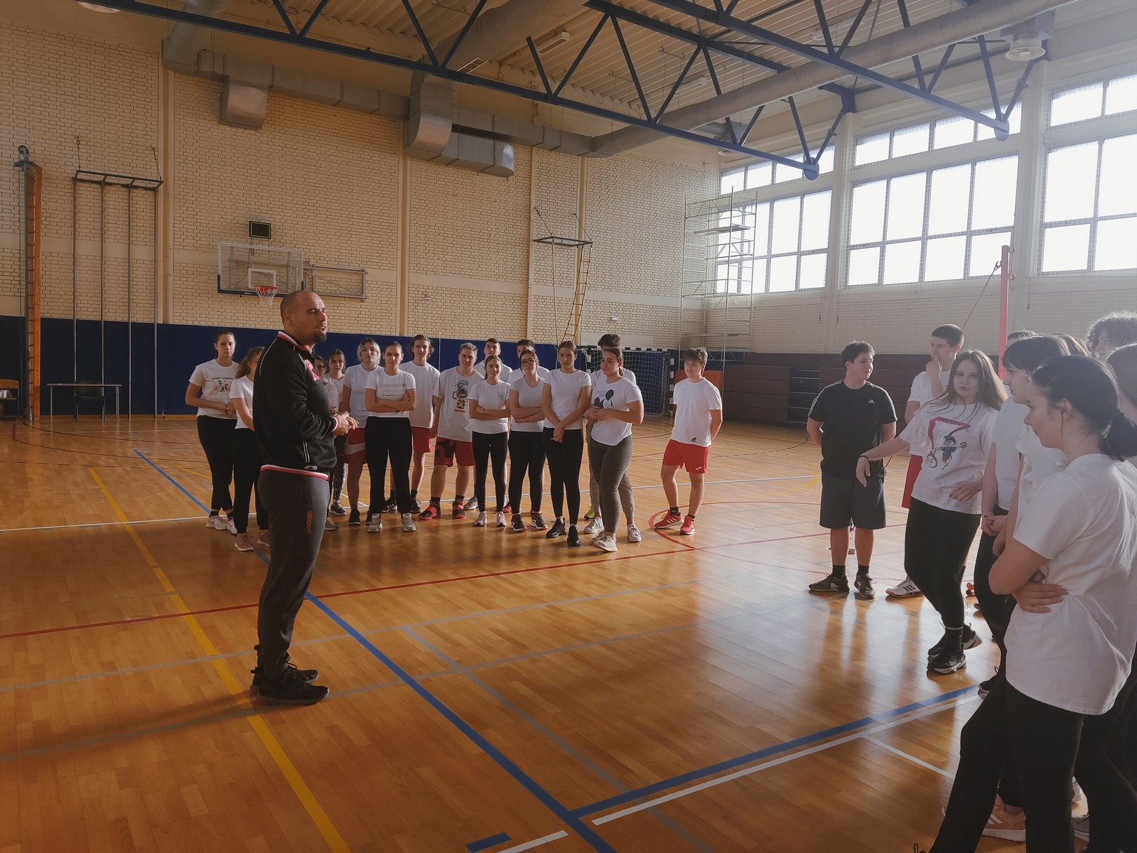 Ante Goleš u čakovečkoj Gimnaziji održao radionice i seminar o toleranciji, nenasilju i samoobrani