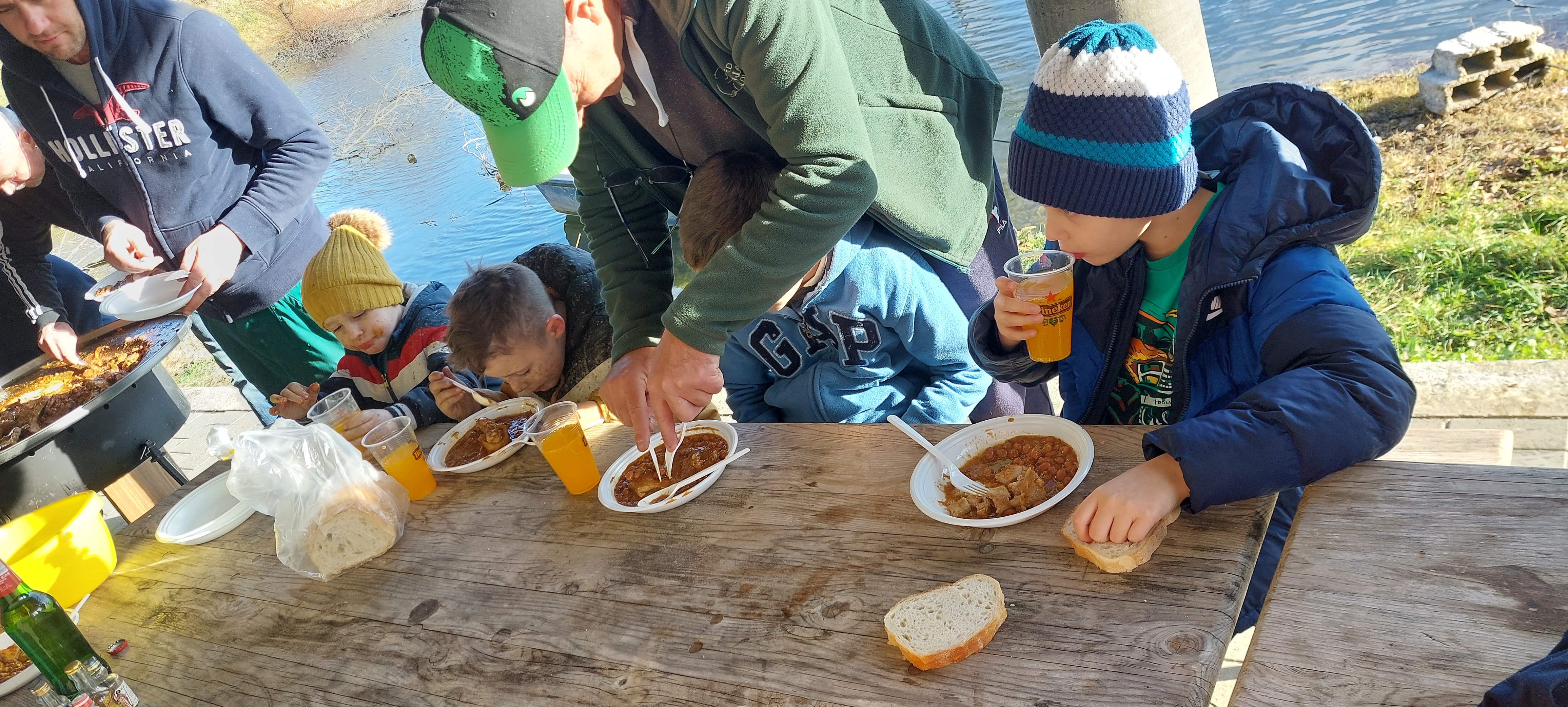 ŠRD Linjak Iz Palovca tradicionalno okupio članove na Staru godinu
