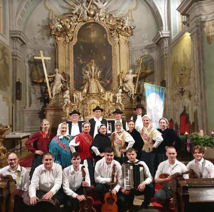 FOTO Gostovanje KUD-a ‘Mihovljan’ u Šopronu, orile su se hrvatske adventske popijevke