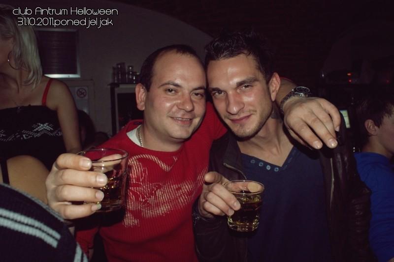 slika0098 Antrum (Pet, sub i pon, 28., 29. i 31.)