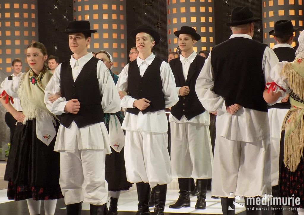 lijepomnasom0013588449