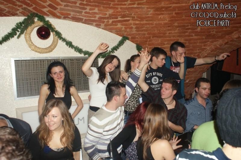 slika0073 Antrum (Subota, 7.1.2012) slika0073 Antrum (Subota, 7.1.2012)