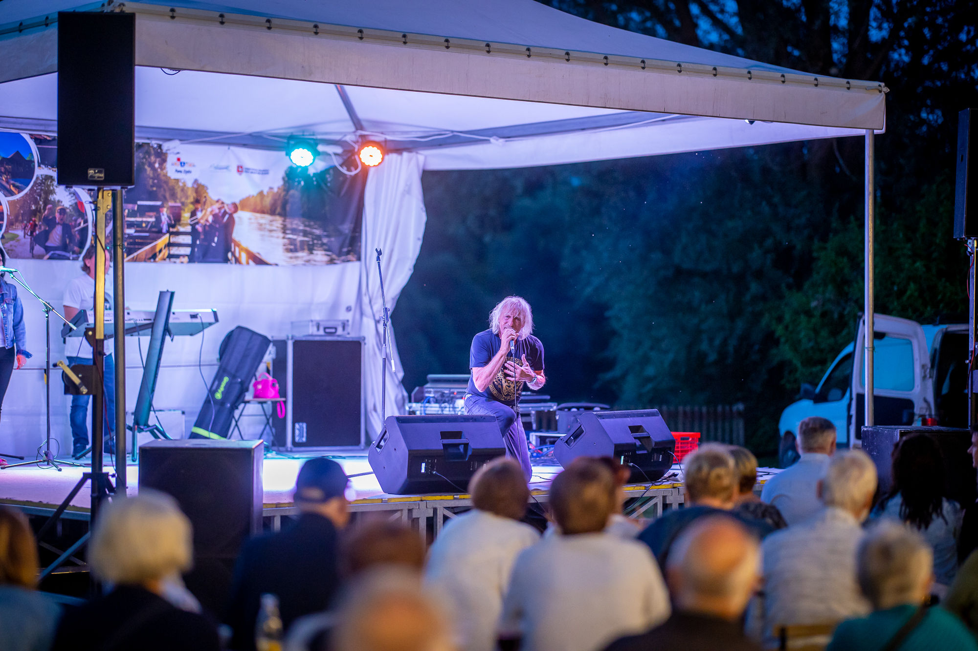 PREKRASNA VEČER Koncert Džo Maračić Makija i premijera spota Ansambla Pučpuljike PREKRASNA VEČER Koncert Džo Maračić Makija i premijera spota Ansambla Pučpuljike